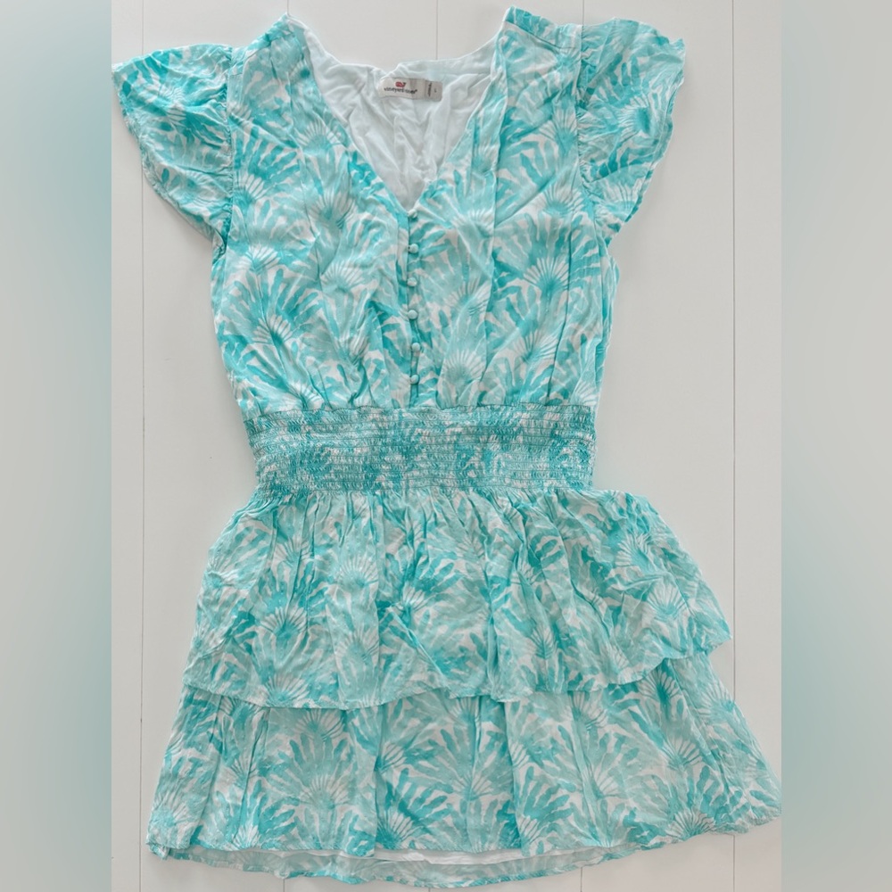 vineyard vines dress!